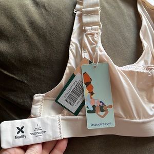 Bodily So Easy Bra 2.0, Sz L, Shell color - NWT